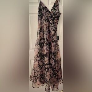 Lulus Black Floral Fall, Winter Maxi Evening, Special Occasion Dress size 8 NWT